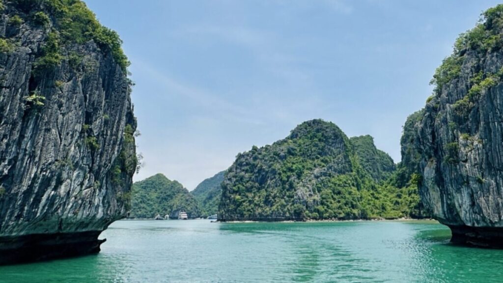 reizen vietnam azie boottocht zee